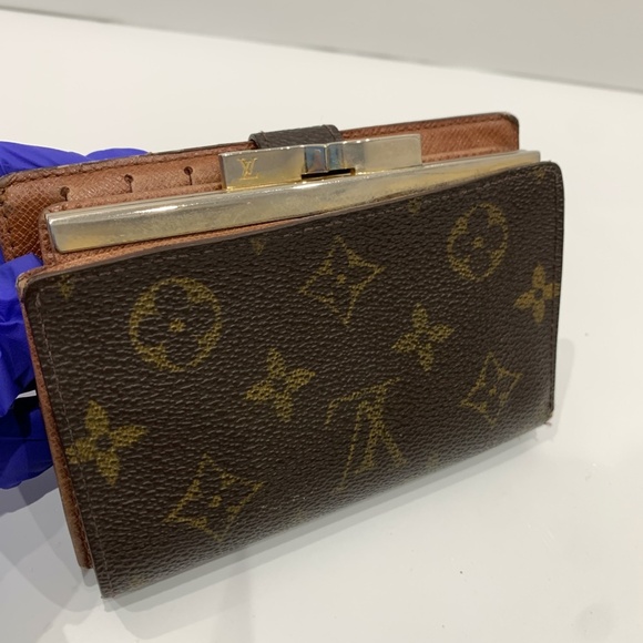 Louis Vuitton Brown Monogram Wallet - Picture 14 of 14